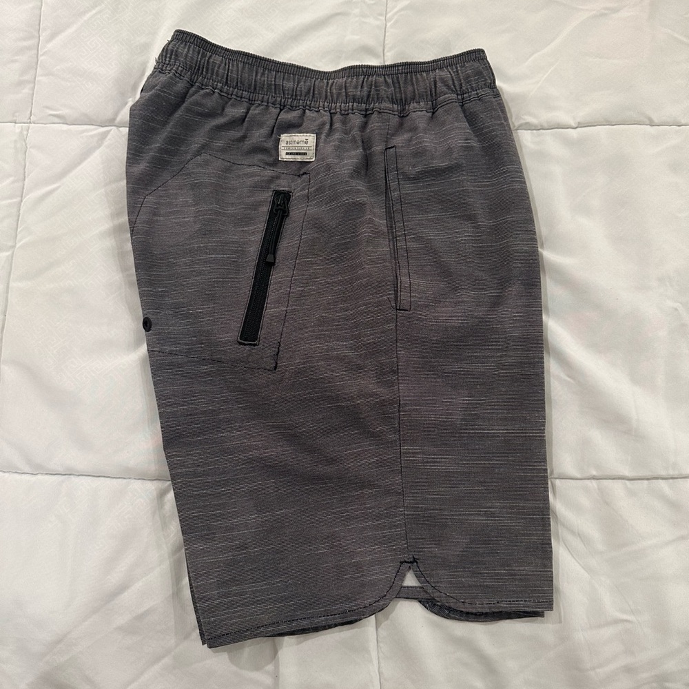 Swim trunks - Picture 2 of 9